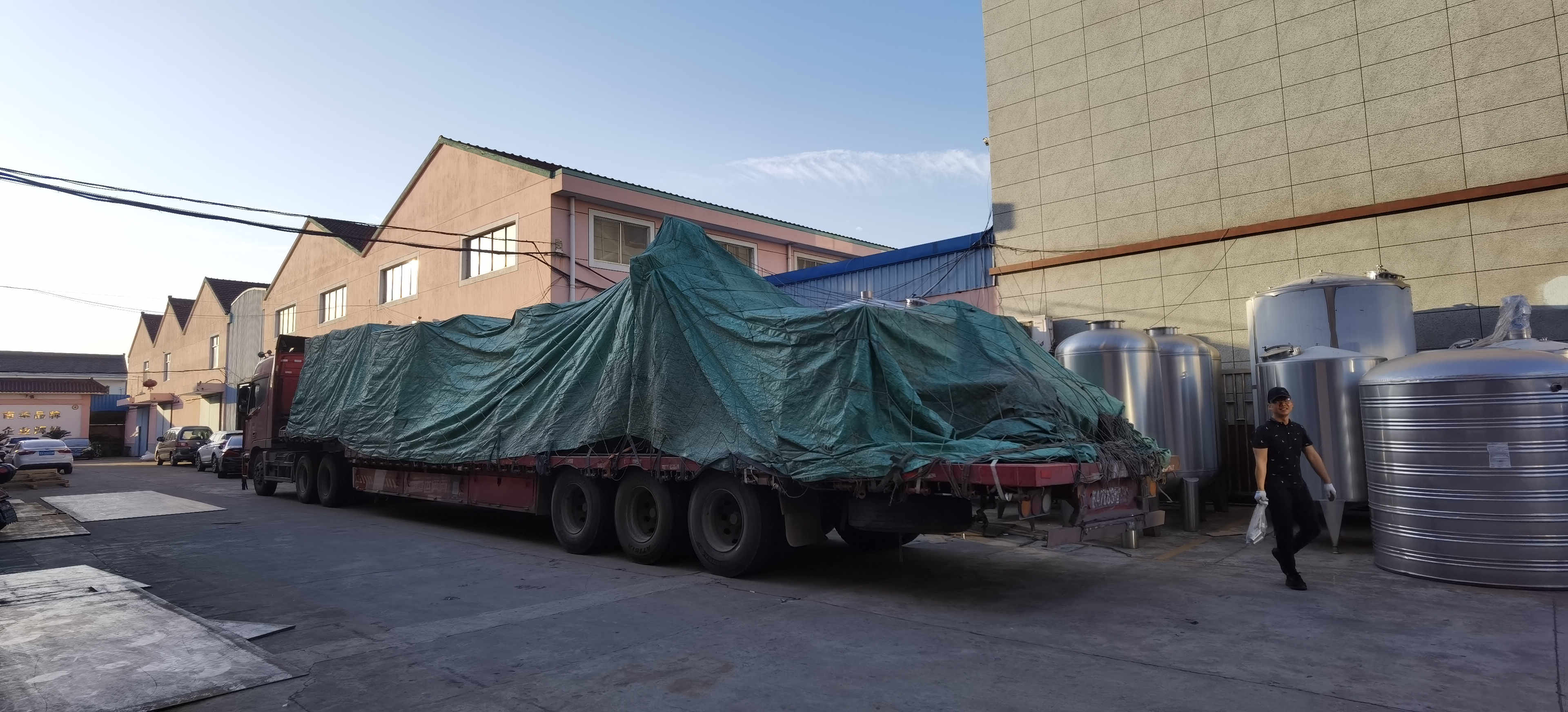 冲击36℃，你的夏天已发货-广西贺州